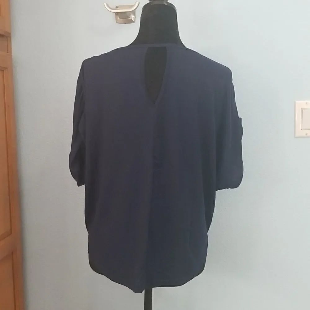 Keyhole back top - Picture 5 of 9